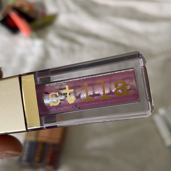 Still shimmer and glow liquid eyeshadow set - Picture 3 of 6